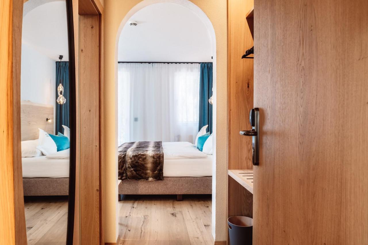 Turmchalet Braies  Luaran gambar